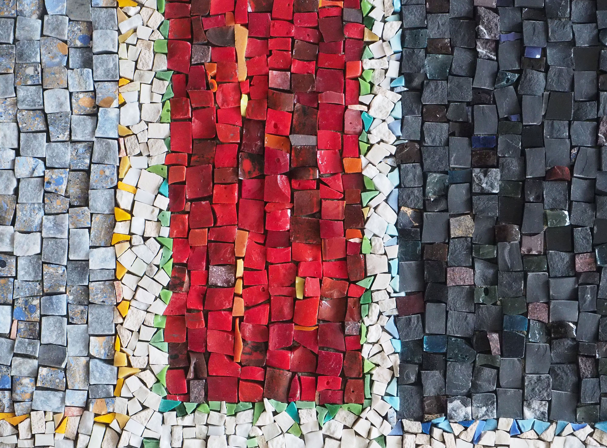 Omaggio a Carlo Ciussi. Mosaico moderno