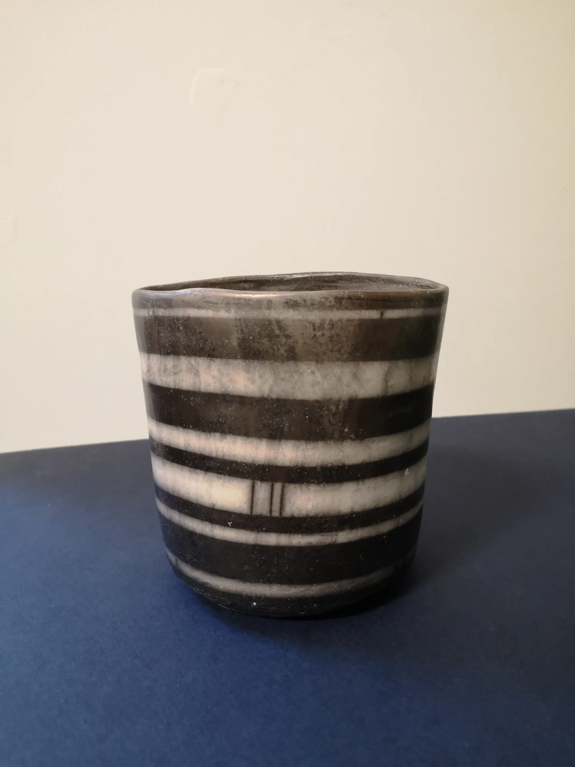 Vaso in ceramica raku