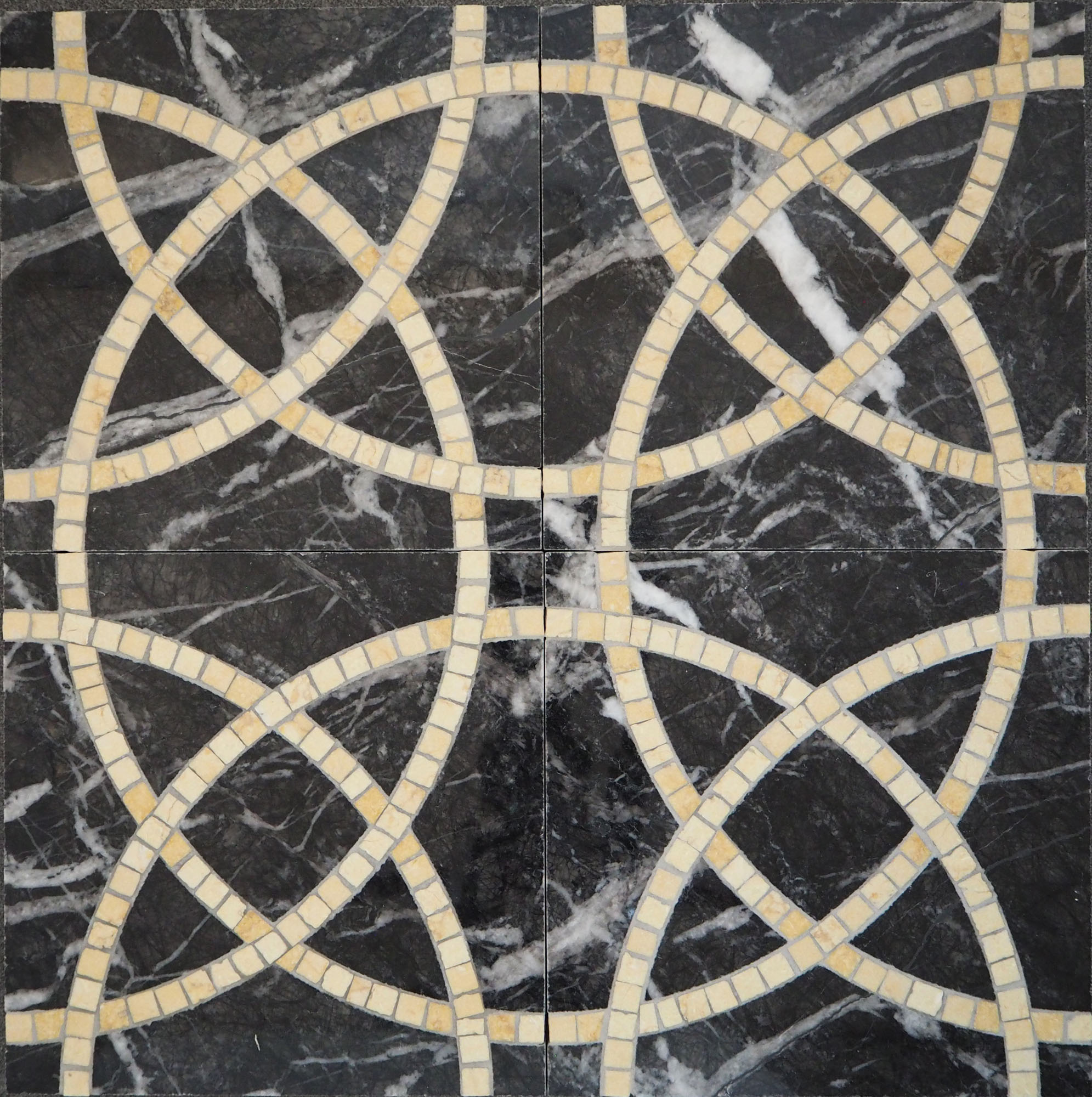 Mosaico per pavimento decoro geometrico